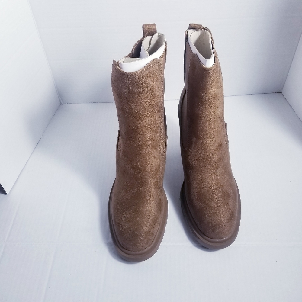 NEW IN BOX NINE WEST REAM SUEDE CHELSEA BOOTS COGNAC BROWN COLOR SIZE 7 - Picture 6 of 11